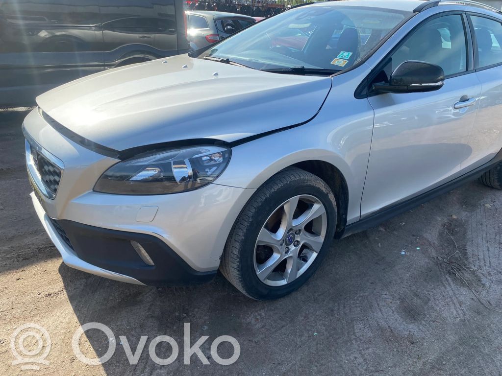 V40 Cross country V40 Cross Country  1303905