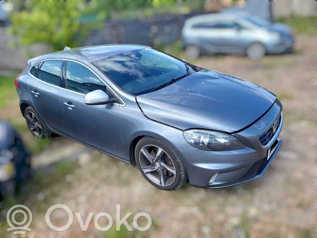 V40 S40, V40  31422309