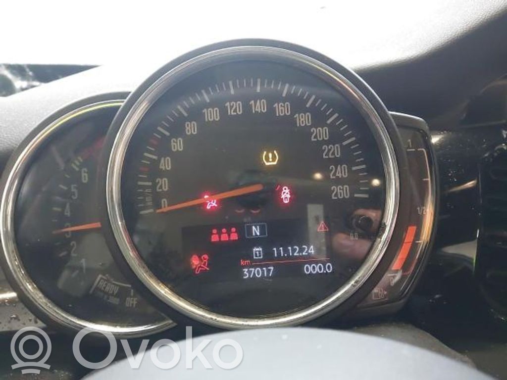One - Cooper F56 F55 One/Cooper F56 F55  0261S10