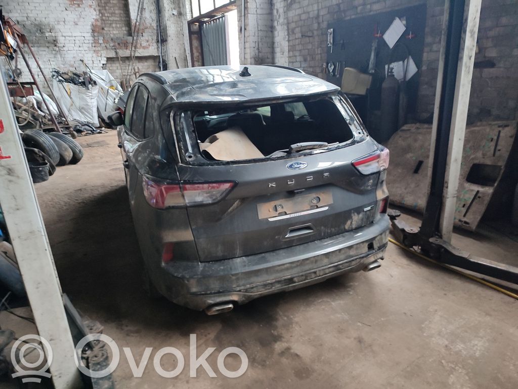 Kuga III Kuga  LX615L216AA