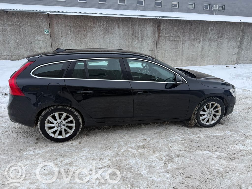 V60 V60, V60 Cross Country  31312486