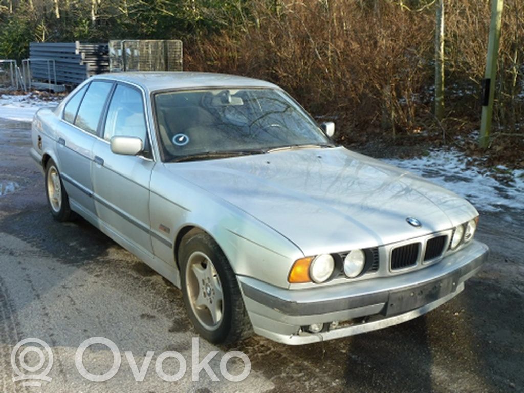 5 E34 Series 5  11001247610