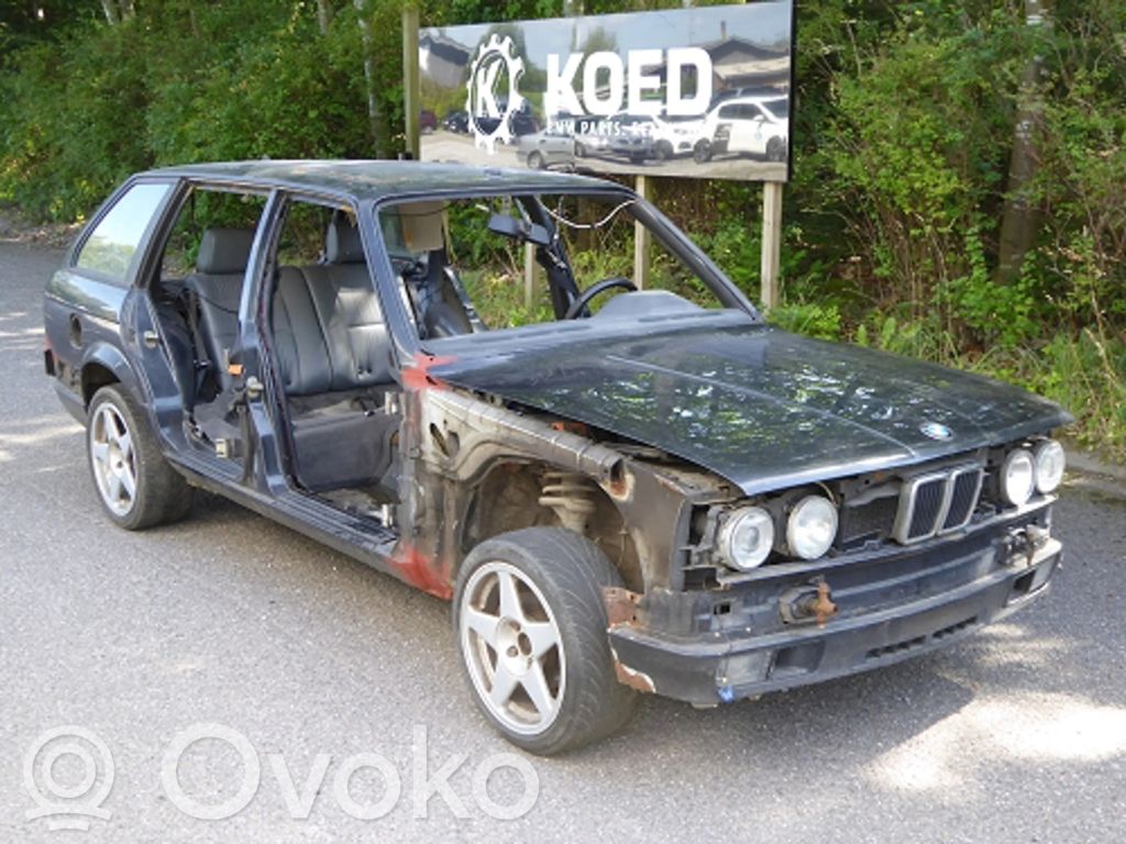 3 E30 Series 3  51161965779