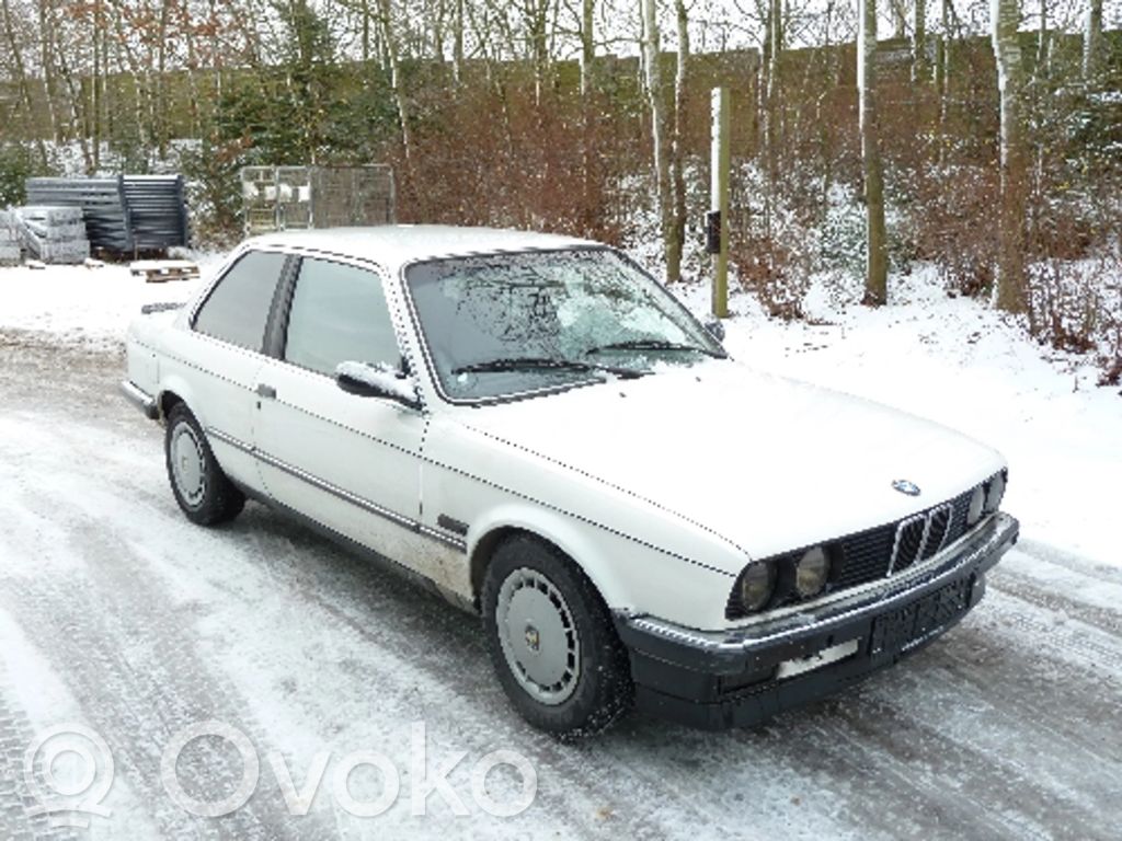 3 E30 Series 3  32311152204