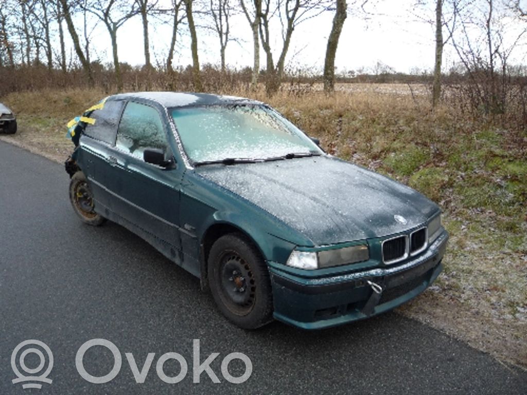 3 E36 Series 3  82199404391