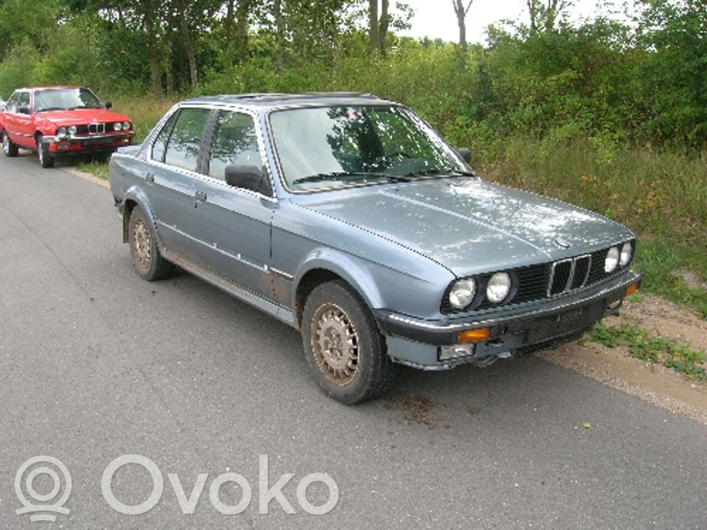 3 E30 Series 3  11811701019