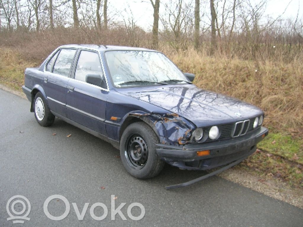 3 E30 Series 3  71111112849