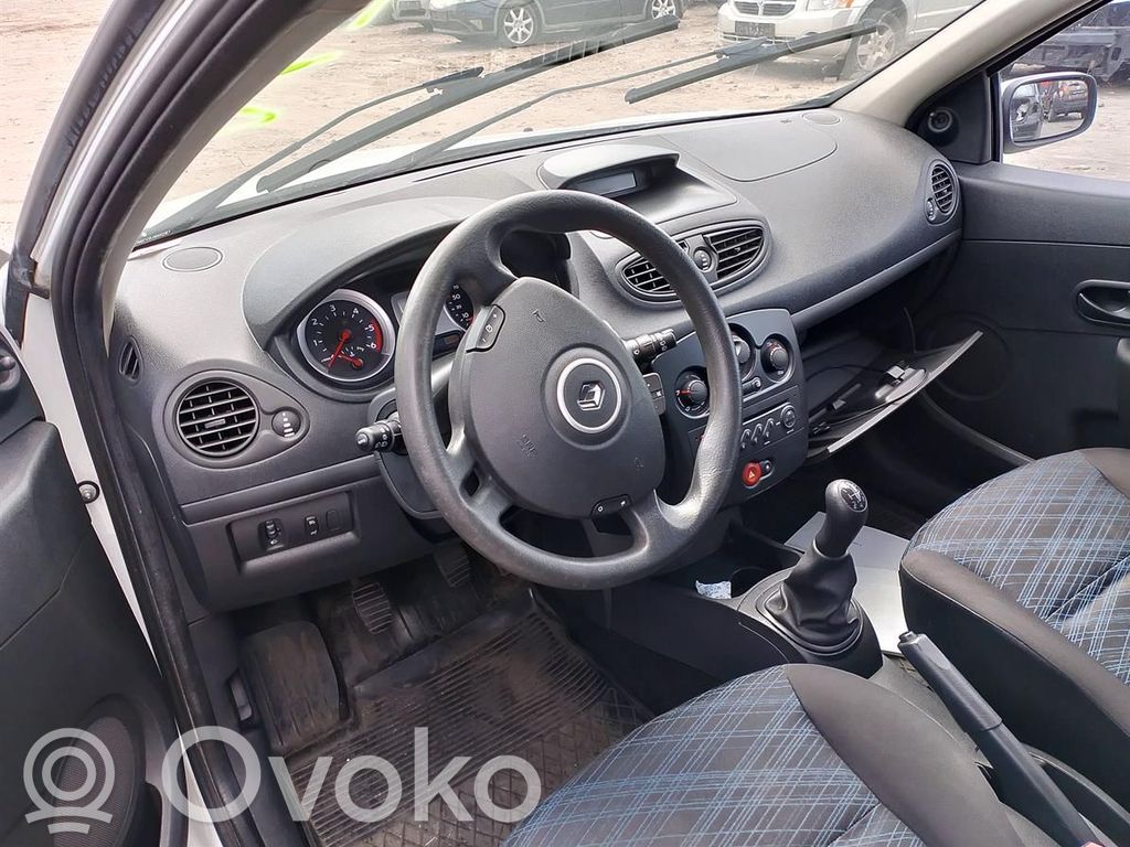Clio III Clio  8200214173C