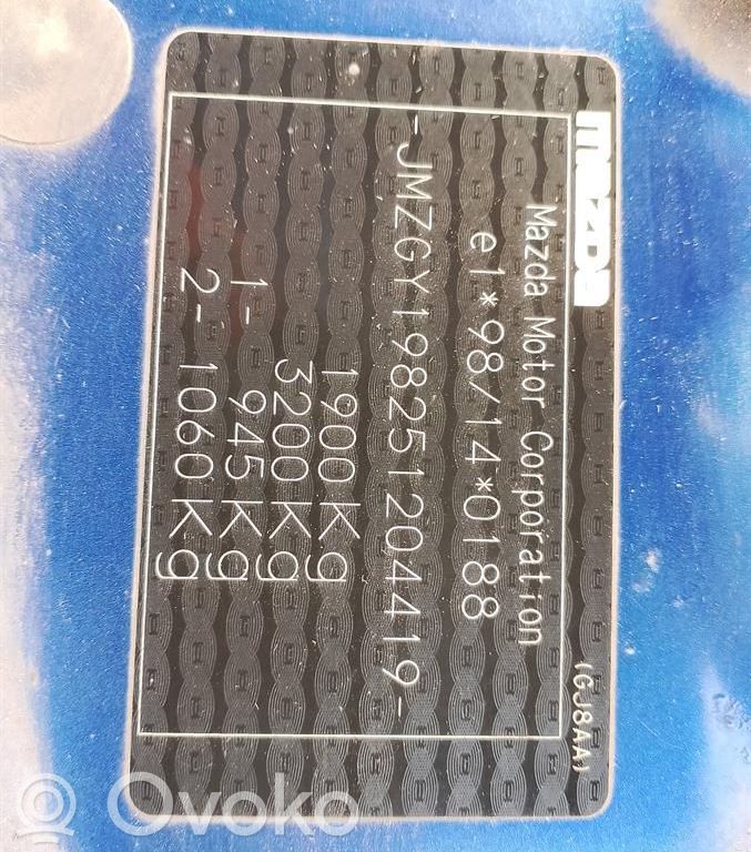 6 6  L8