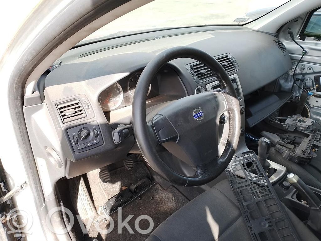 S40 S40, V40