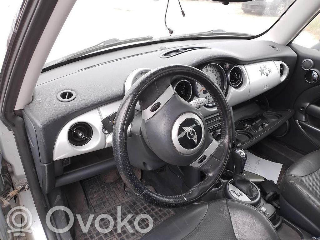 One - Cooper Cabrio R52 One/Cooper Cabrio R52