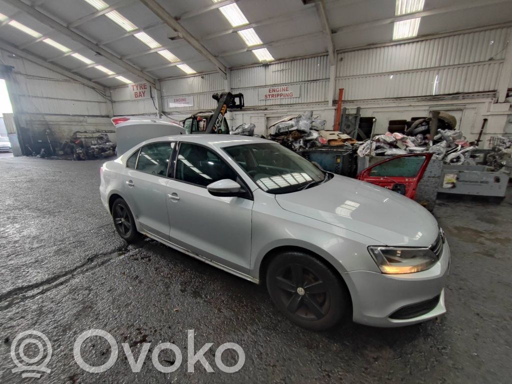 Jetta VI Jetta  3C8941431B