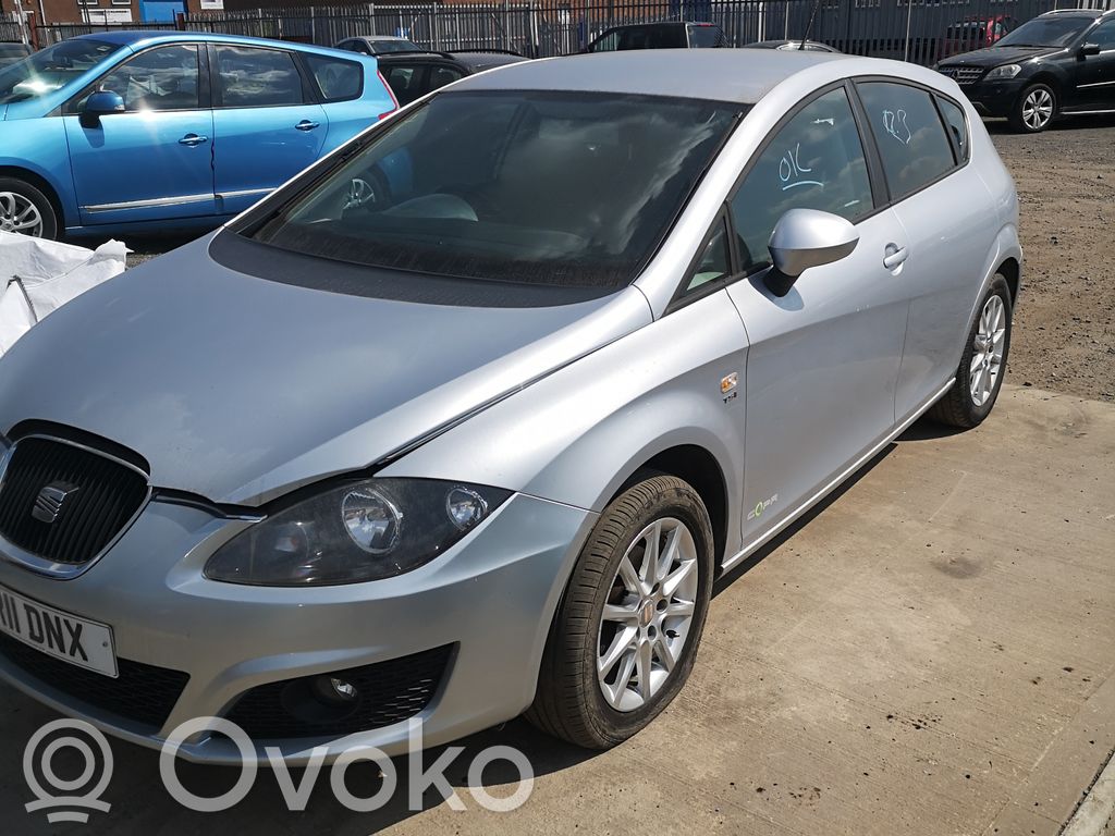 Leon (1P) Leon  5P0919475B