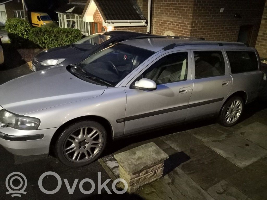V70 S70, V70, V70 XC  8651547