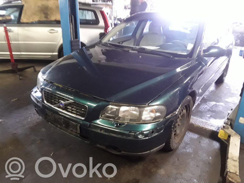 S60 S60  8677894