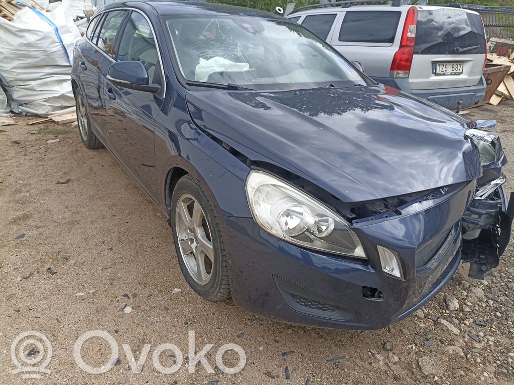 V60 V60, V60 Cross Country  31333004