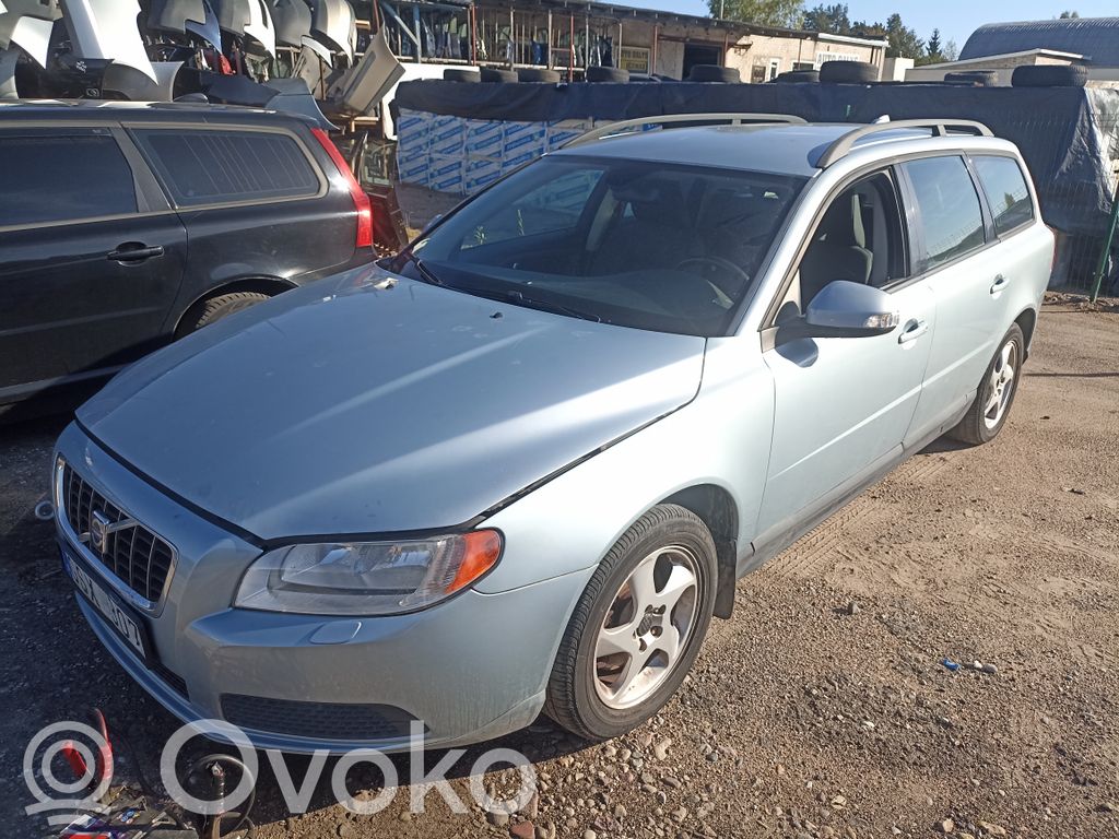 V70 S70, V70, V70 XC  8697575