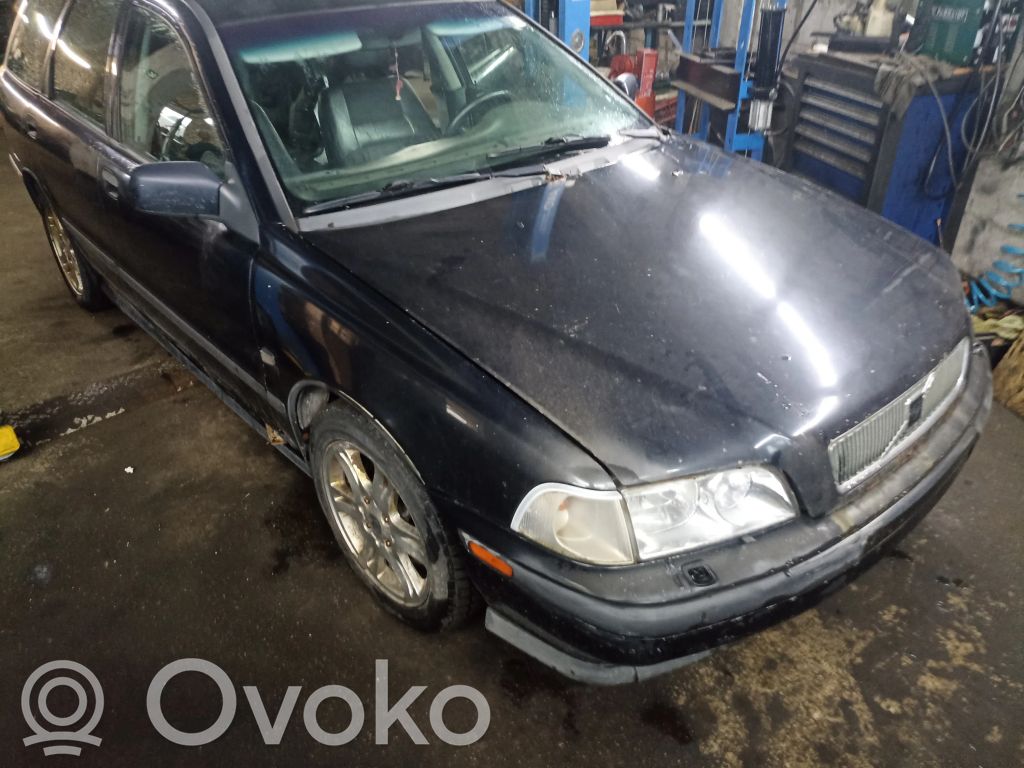 S40, V40 S40, V40