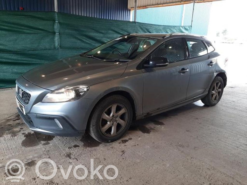 V40 Cross country V40 Cross Country  P31387748