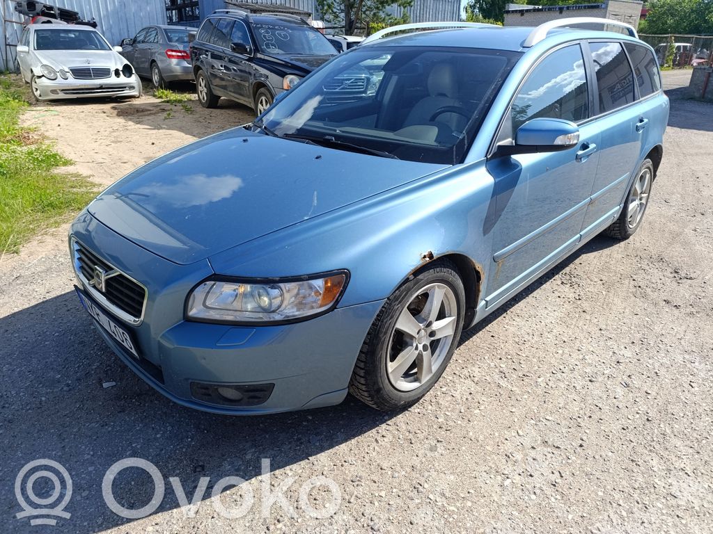 V50 V50  30794730