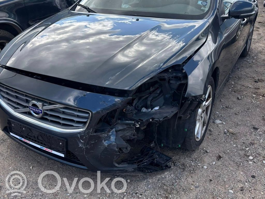 V60 V60, V60 Cross Country  31265331