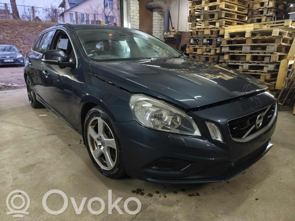 V60 V60, V60 Cross Country