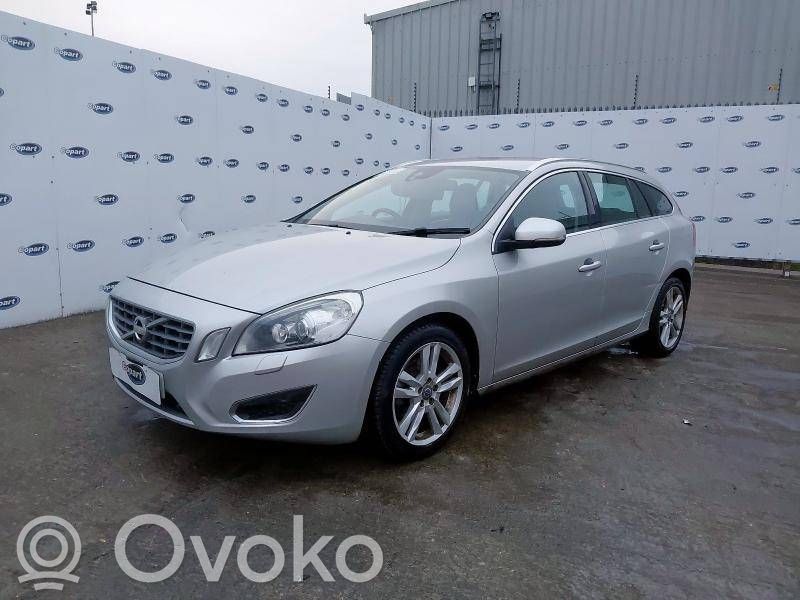 V60 V60, V60 Cross Country  31383064