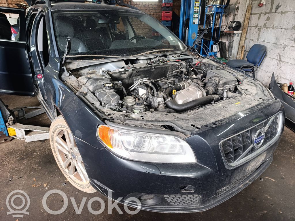 V70 S70, V70, V70 XC  30739434
