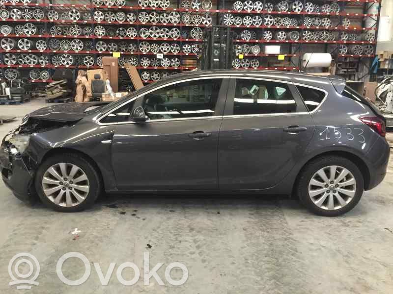 Astra J Astra  13313192