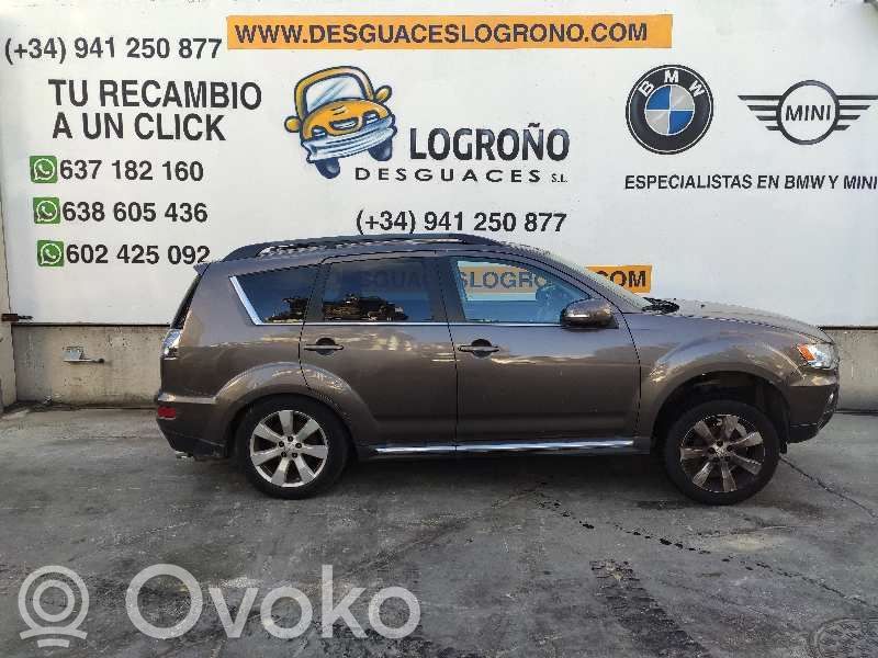 Outlander Outlander  8002A139XA