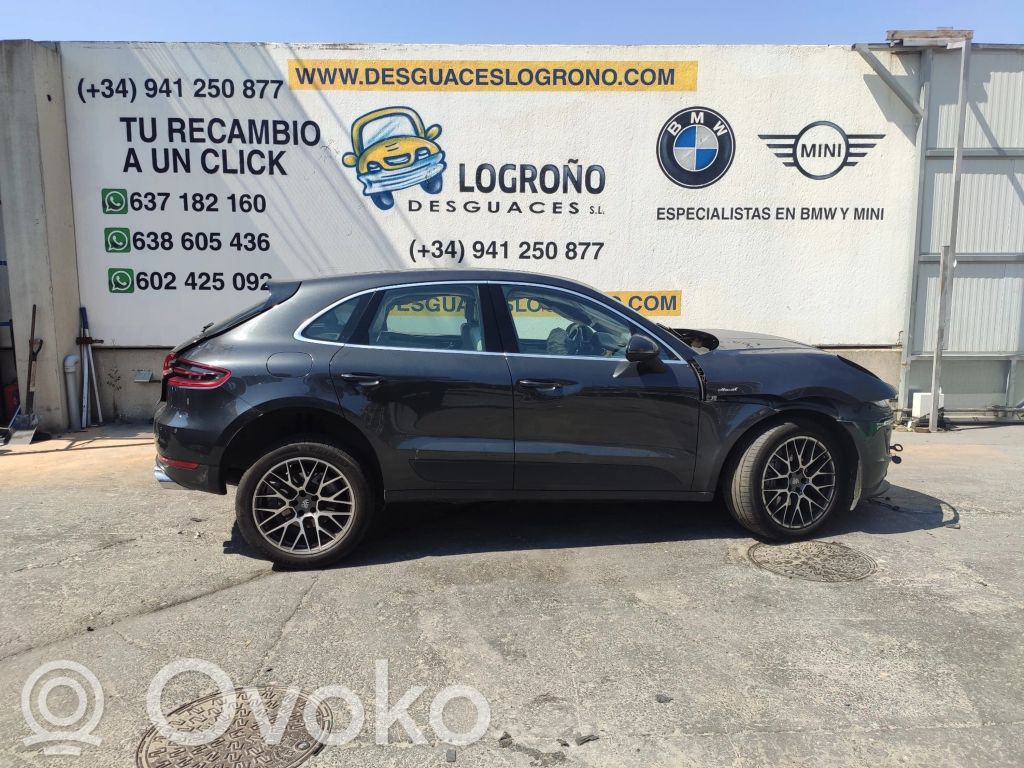Macan (95B) Macan  7PP035620CD