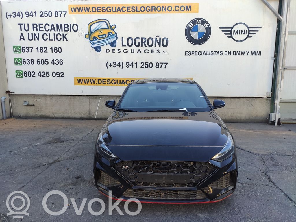 i30 fastback i30  77004G4700