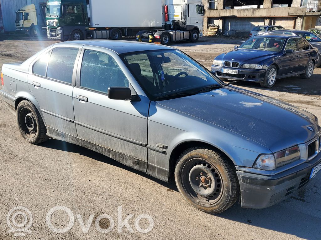 3 E36 Series 3  1387824