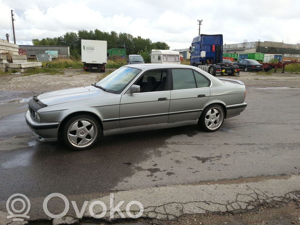 5 E34 Series 5  62131374282