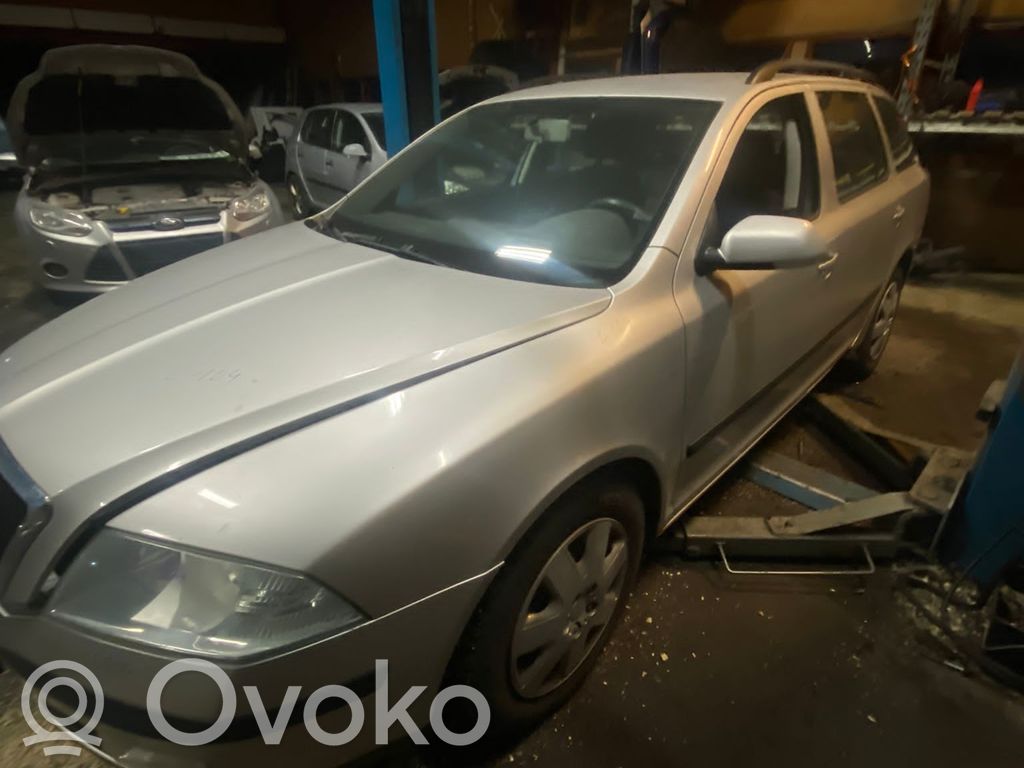 Octavia Mk2 (1Z) Octavia  1Z1857097C