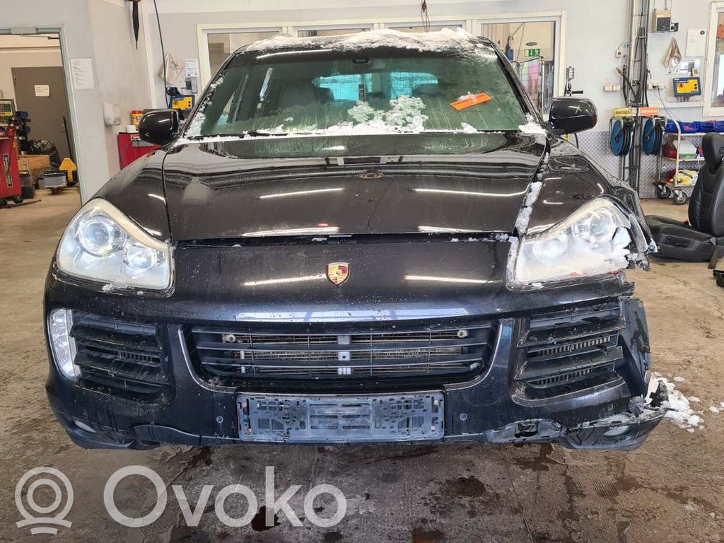 Cayenne (9PA) Cayenne