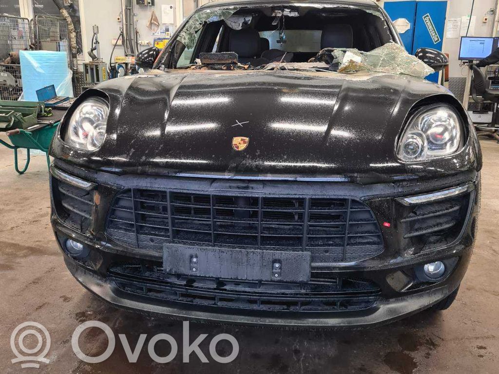 Macan (95B) Macan  059121625D