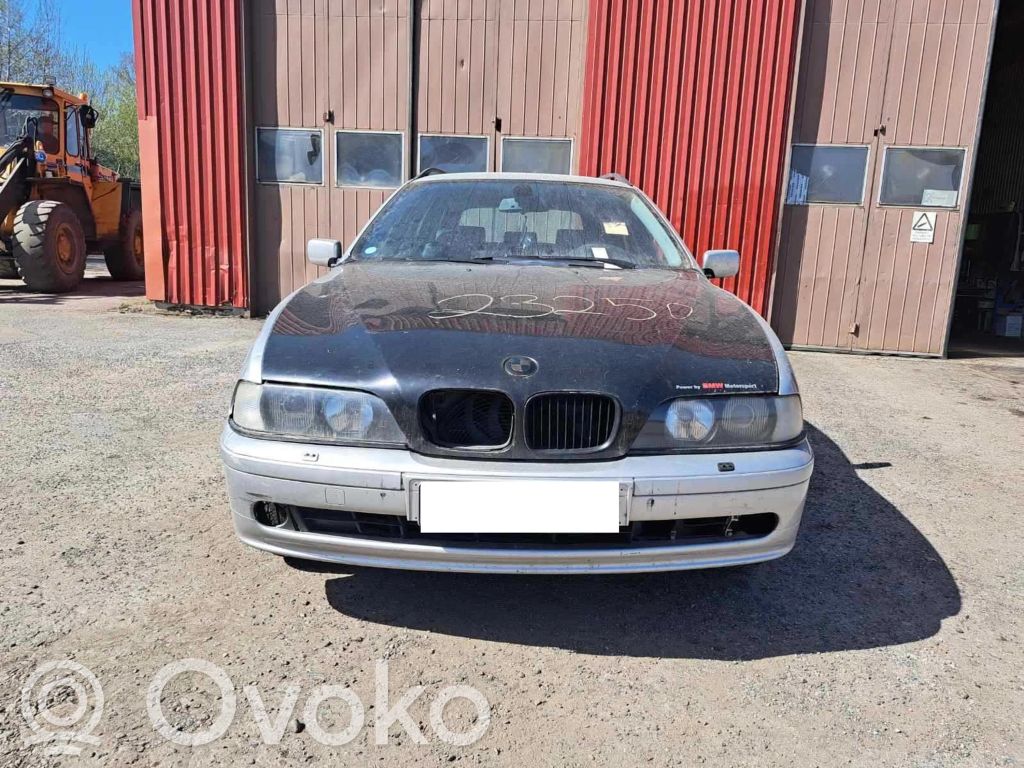 5 E39 Series 5  8362371