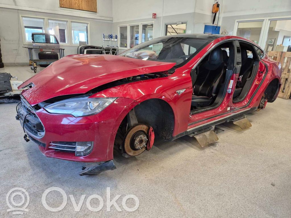 Model S Tesla Model S  600893000A