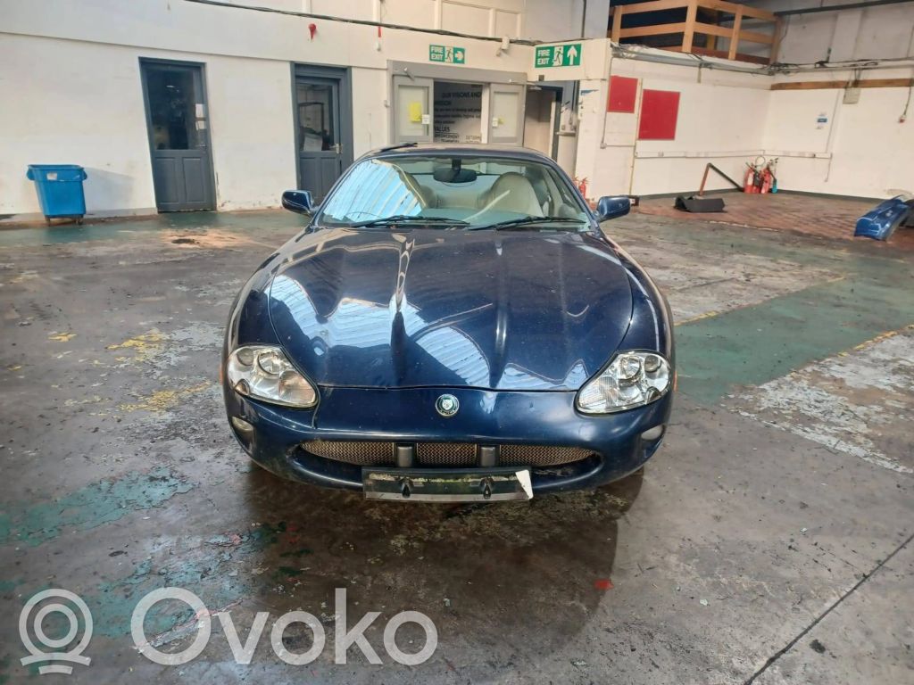 XK8 - XKR XK-Series