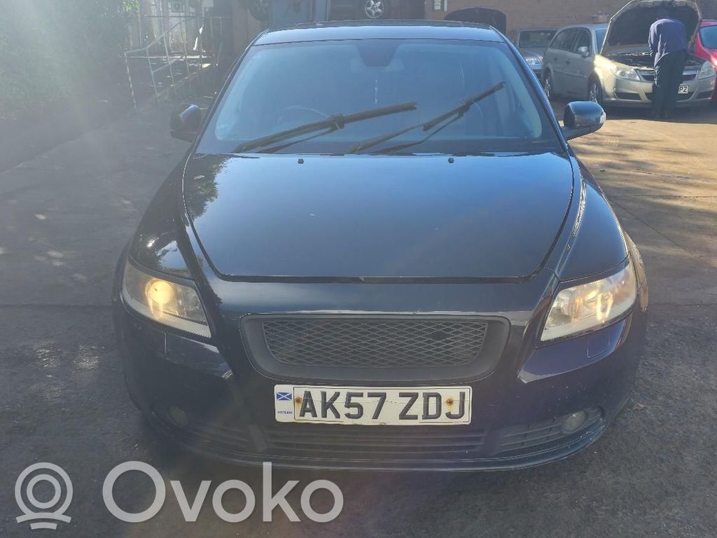 S40 S40, V40