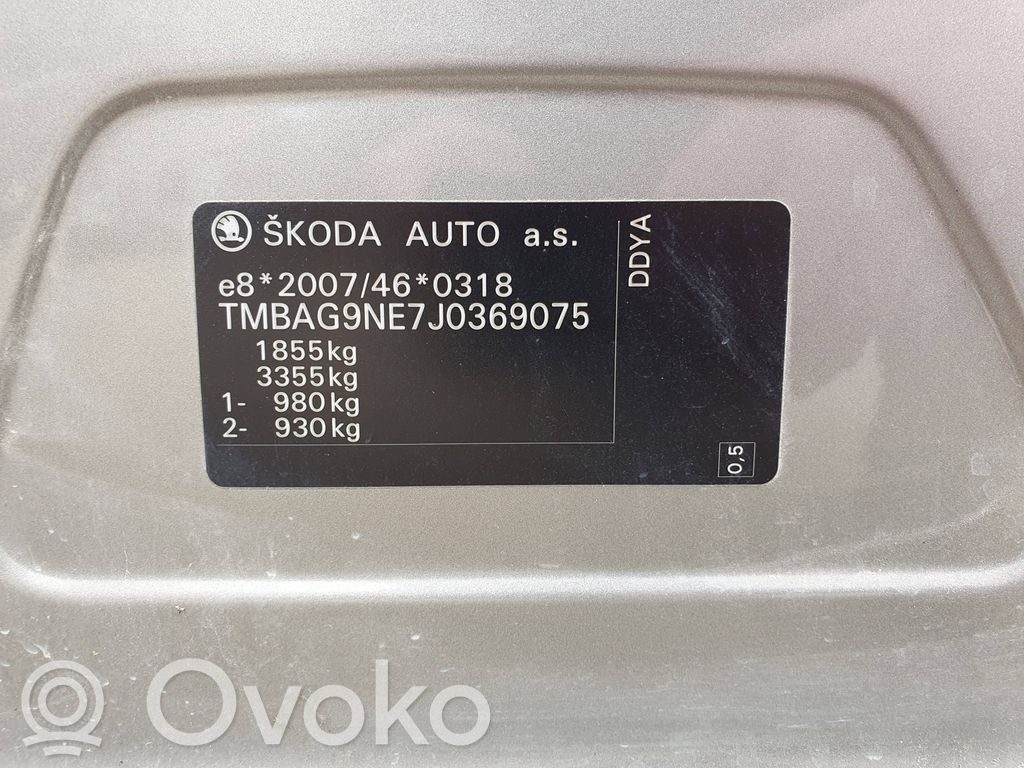 Octavia Mk3 (5E) Octavia  5E5807421G