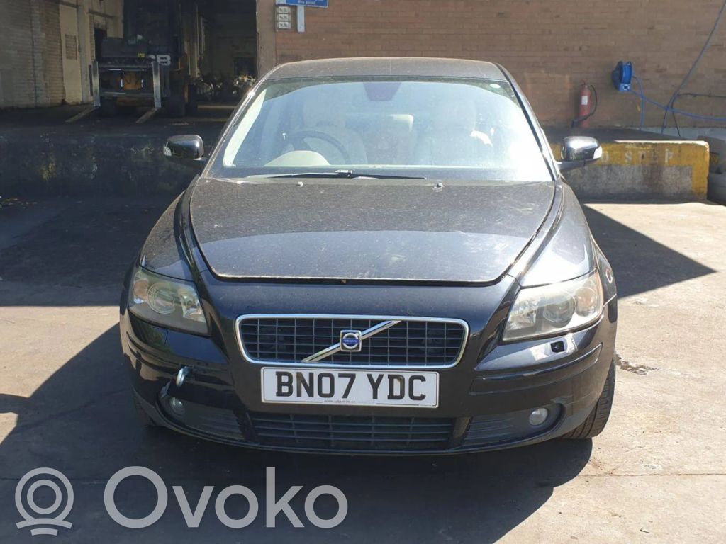 S40 S40, V40  48849869