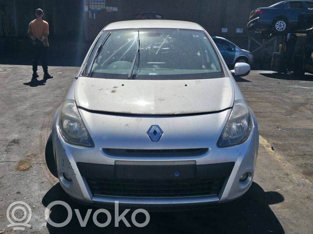 Clio III Clio  8200906799