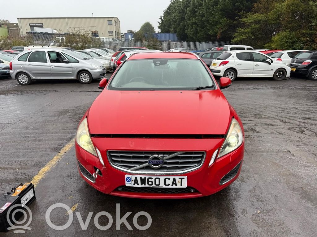 V60 V60, V60 Cross Country  32332594F