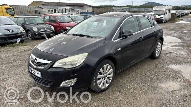 Astra J Astra  13351125