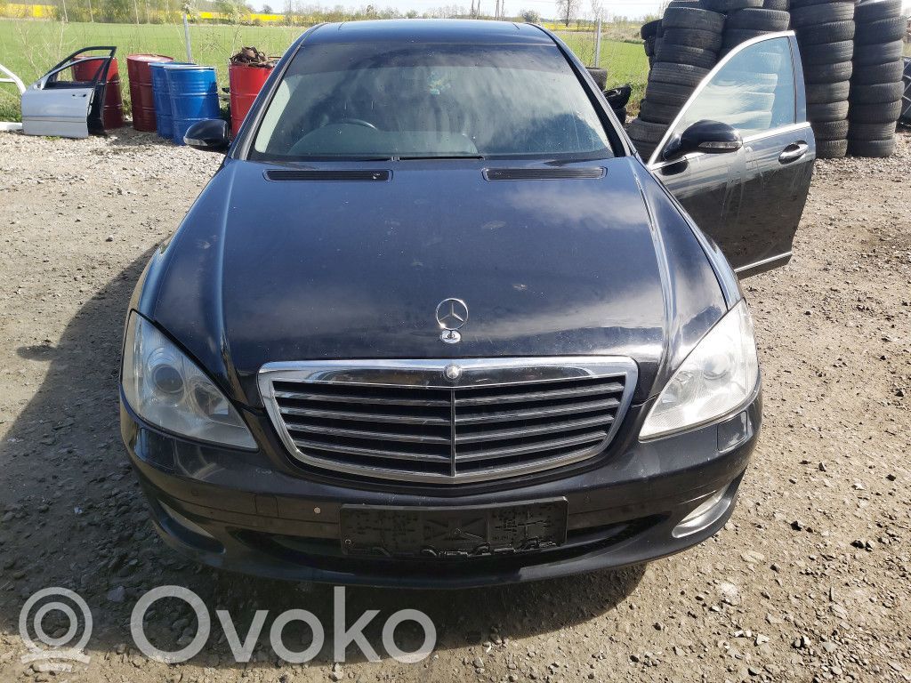 S W221 S-class, AMG (W126, W140, W220, W221, W222)  237801