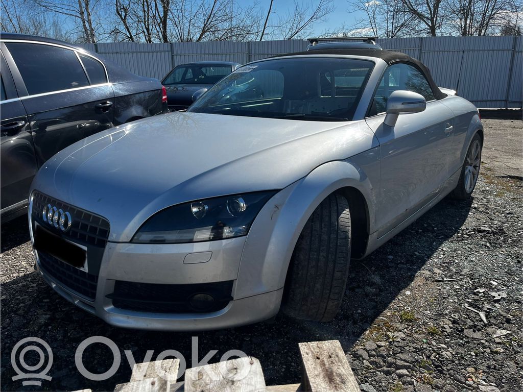 TT TTS Mk2 TT, TTS  8P0837220D