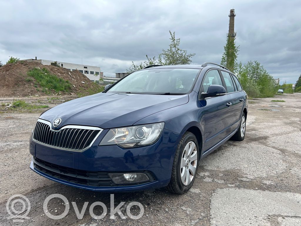 Superb B6 (3T) Superb  3C0035507M