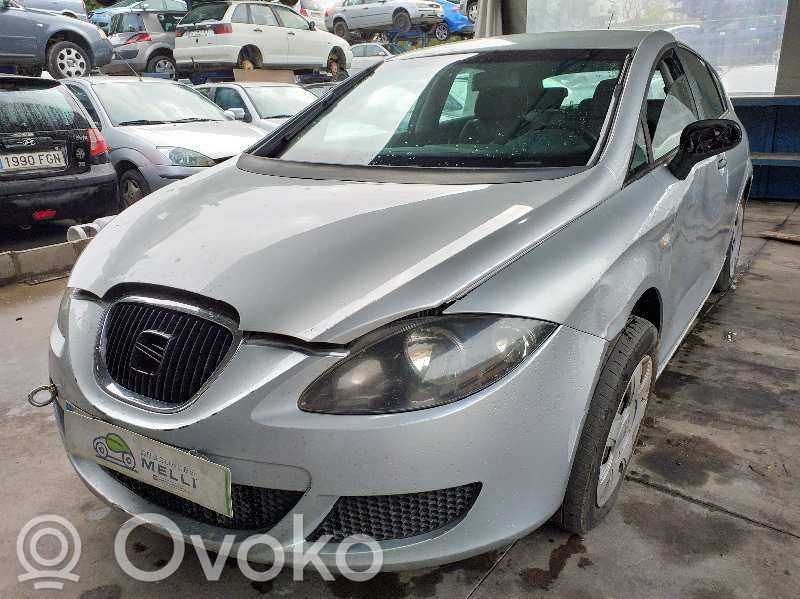 Leon (1P) Leon  1T2820045B